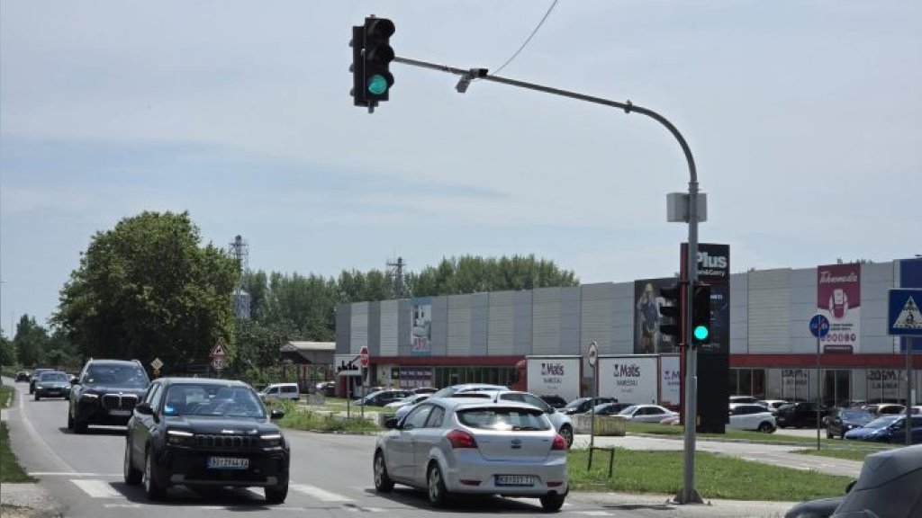 Pušten u rad semafor kod Cash&Carry-ja u Kuli