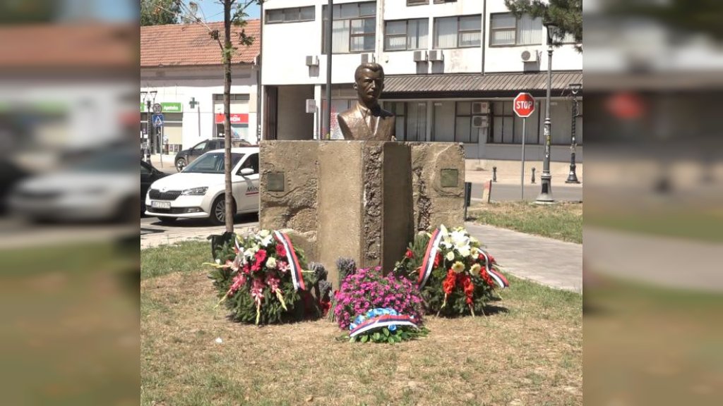 U Velikom parku u Kuli otkrivena spomen bista narodnom heroju Đuri Strugaru