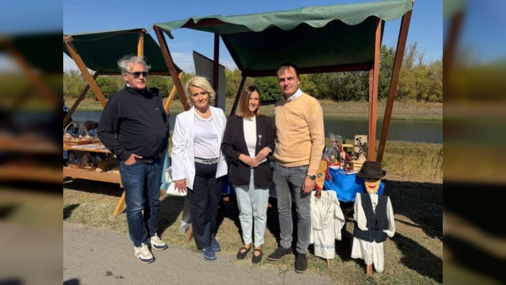 Predstavnici opštine Kula na manifestaciji „Dani porodice“ u Perlezu