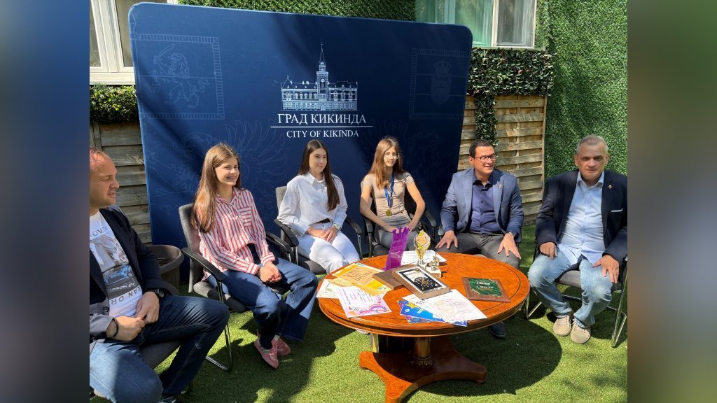 Mladi talenti ponos Kikinde: Grad nagradio Stašu, Ilijanu i Draganu za vrhunske uspehe