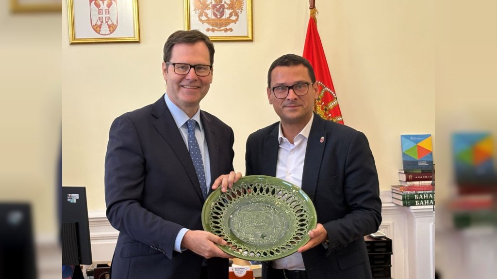 Kultura spojila Kikindu i Australiju: Ambasador Piter Trasvel upoznao nasleđe grada