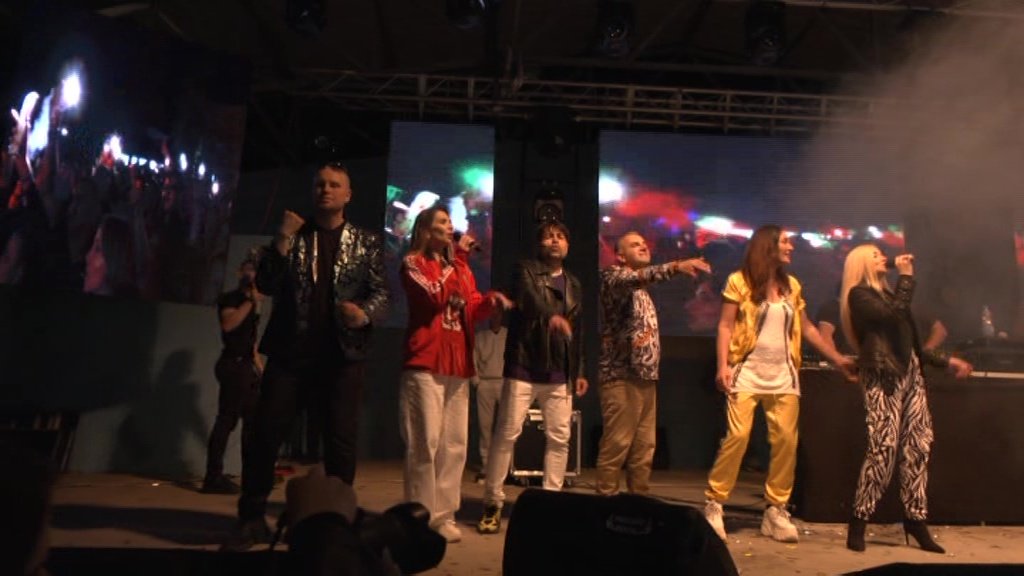 Nezapamćena atmosfera u Kovačici: spektakularni nastupi i 4000 posetilaca na Festivalu devedesetih
