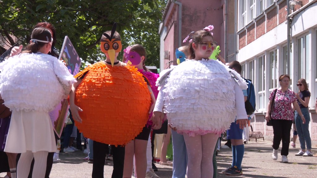 Kreativnost i zajedništvo na jednom mestu: održan maskembal u osnovnoj školi u Kovačici