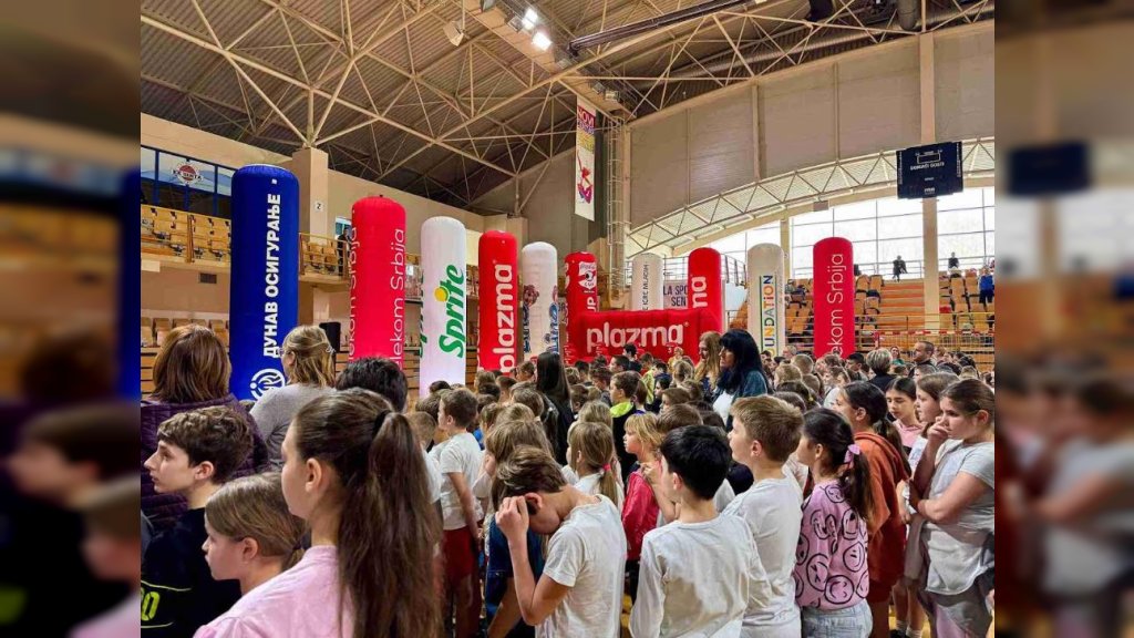 Senta u ritmu sporta: najmlađi učesnici zablistali na Danu  sporta