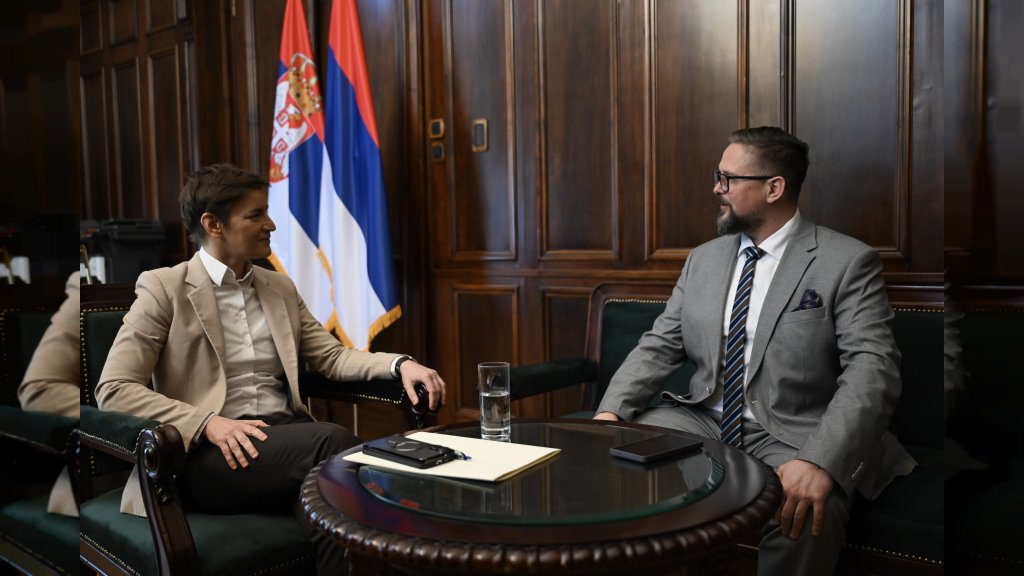 Brnabić sa Juhasom: Vratili smo dijalog u institucije,vreme da unapredimo saradnju