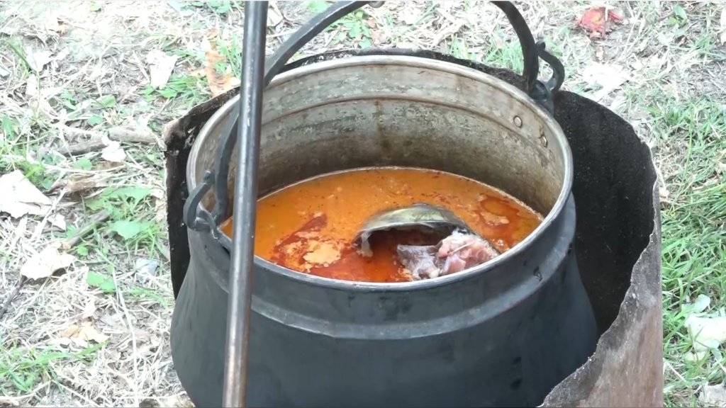 Takmičenje koje se ne propušta: Kuvanje riblje čorbe u Idvoru 11. aprila