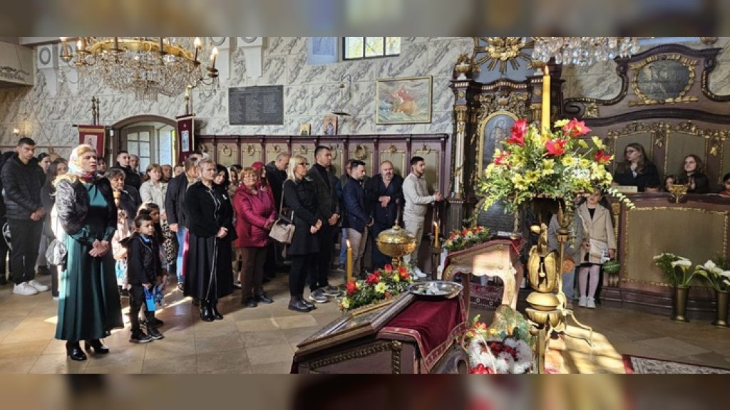Predsednica opštine Opovo, Anka Simin Damjanov na svečanoj Uskršnjoj liturgiji u Sefkerinu