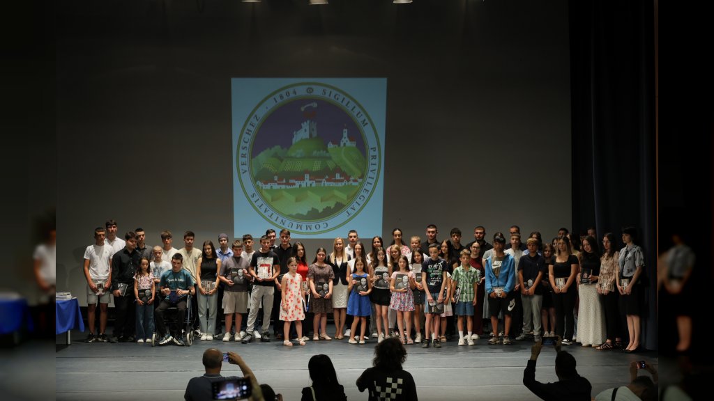 GRAD VRŠAC NAGRADIO NAJBOLjE UČENIKE I STUDENTE