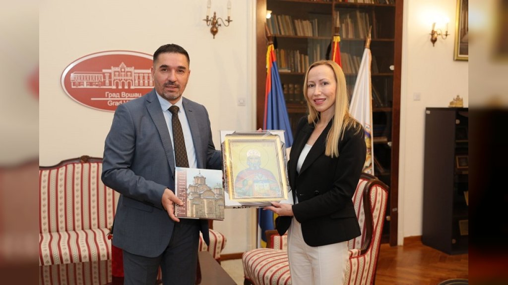 Vršac: Nacionalni ansambl „Venac“ otvorio „Dane Kosova i Metohije u Vršcu“