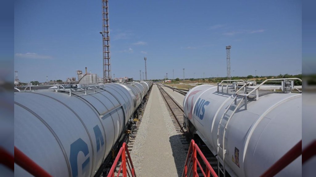 INVESTICIJA OD GOTOVO 4 MILIJARDE DINARA: Pušten u rad modernizovani industrijski kolosek u Rafineriji nafte Pančevo