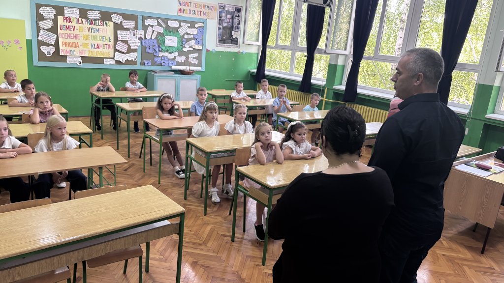 Kovačica: Besplatni anatomski ranac za svakog prvaka, za gimnazijalce simbolični pokloni