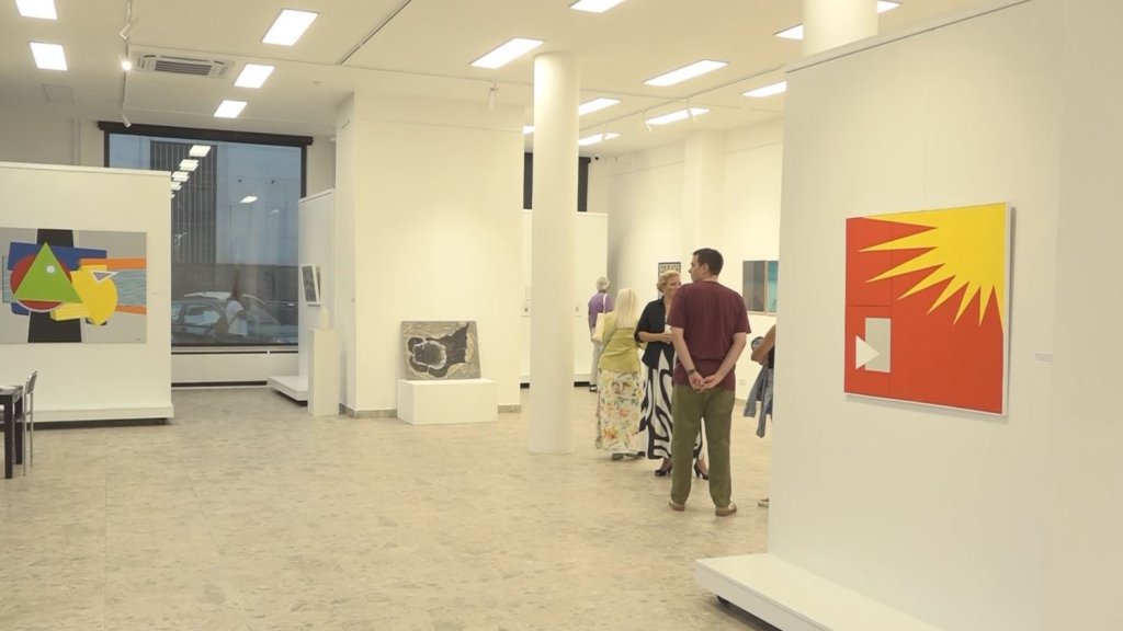 Pola veka Galerije savremene umetnosti ; U susret Salonima 2016–2026.