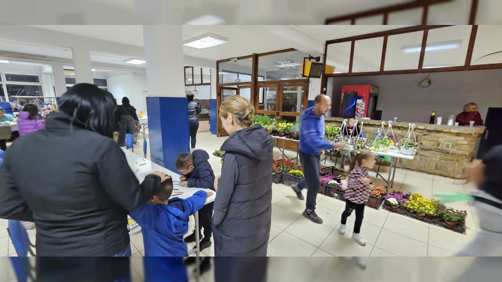 Prvi Sajam zanatstva u organizaciji Udruženja starih, umetničkih zanata i domaće radinosti “Niti vremena” održan u Lukićevu