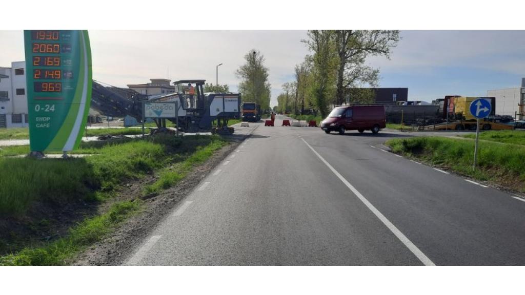 Zatvoren put u Novoj Pazovi od Molove pumpe ka centru