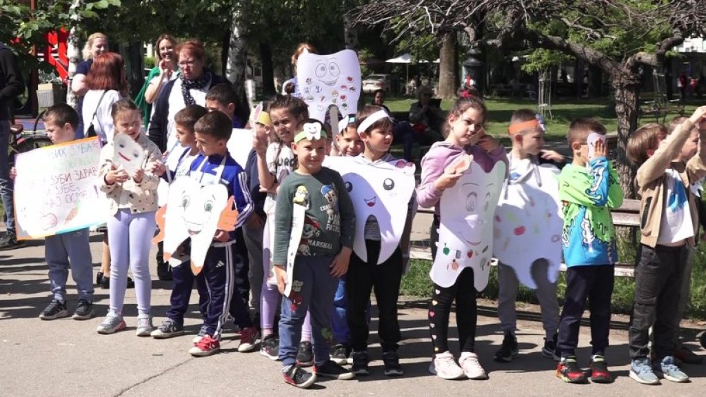 Nedelja zdravih usta i zuba: Najmlađi Staropazovčani učili o oralnoj higijeni