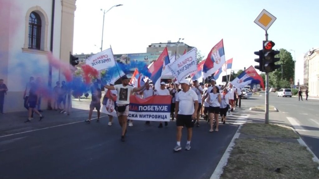Građani koji su peške krenuli na skup u Beograd, boravili u Staroj Pazovi