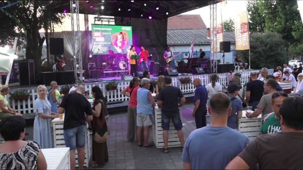 Počeo 6. Festival zanatskog piva u Novoj Pazovi