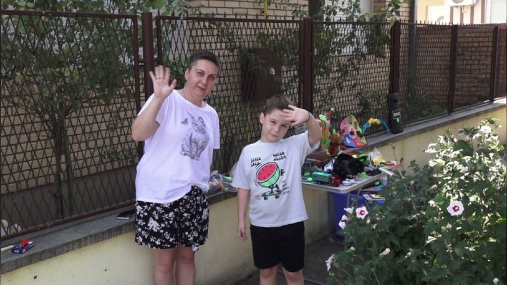 BRAVO! Sedmogodišnji Veljko prodaje svoje igračke kako bi pomogao devojčici Mili
