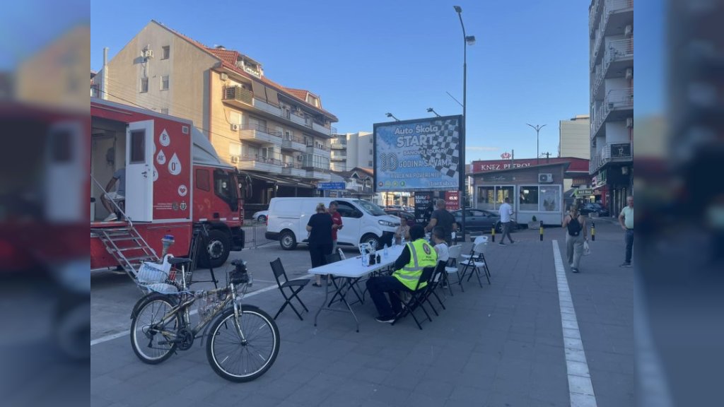 Uspešna akcija u naselju Banovci - Dunav: 30 davalaca krvi za samo četiri sata