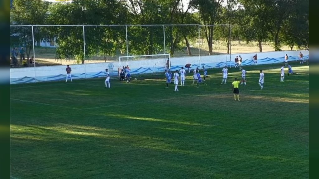 Dunav slavio u podunavskom derbiju, Jedinstvu i Radničkom samo po bod