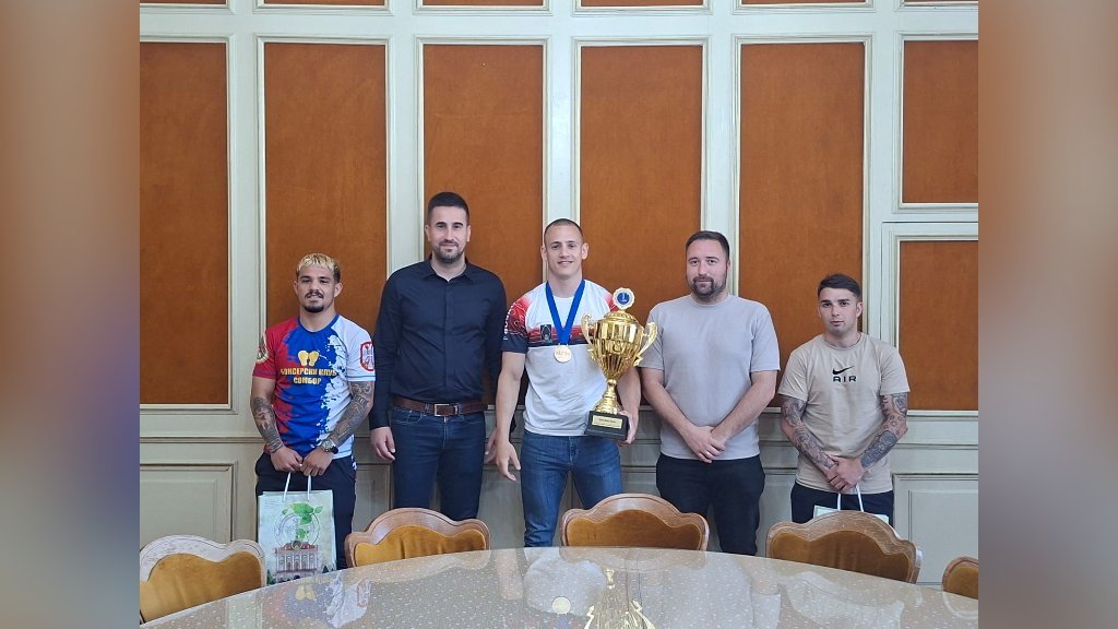 SOMBORSKI BOKSERI DONELI MEDALjE SA PRESTIŽNOG TURNIRA U BEOGRADU