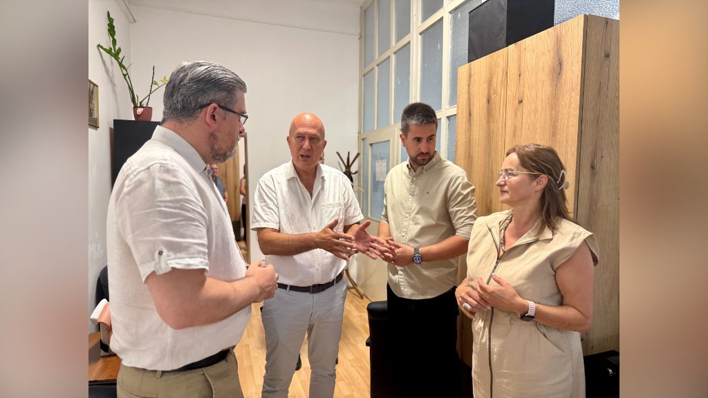 MINISTAR STAROVIĆ I GRADONAČELNIK RATKOVIĆ POSETILI DOM ZDRAVLjA 