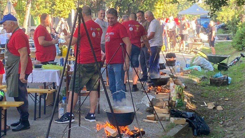 ODRŽAN TRADICIONALNI „LEMEŠKI KOTLIĆ”