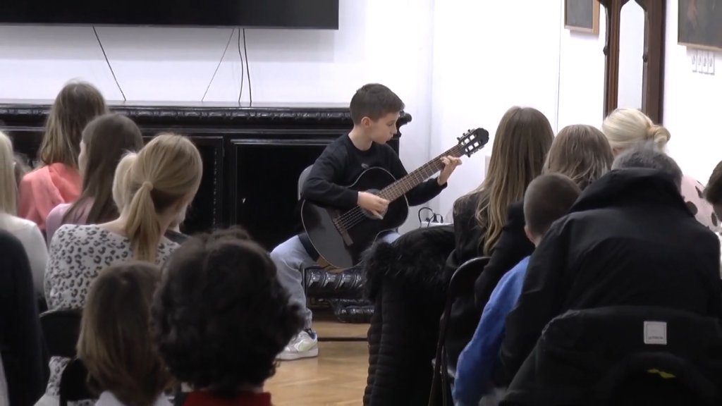 Održan Javni čas Osnovne muzičke škole
