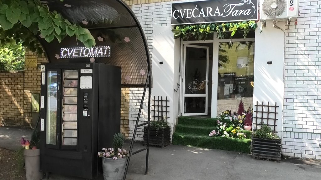Cvetomati novitet u prodaji cveća 