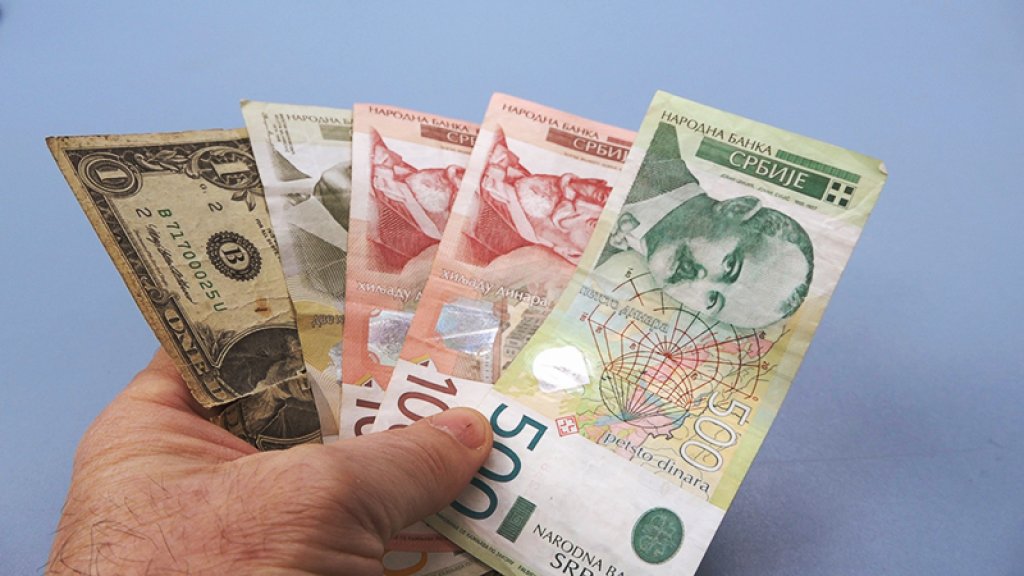 Počela isplata učeničkih stipendija i kredita