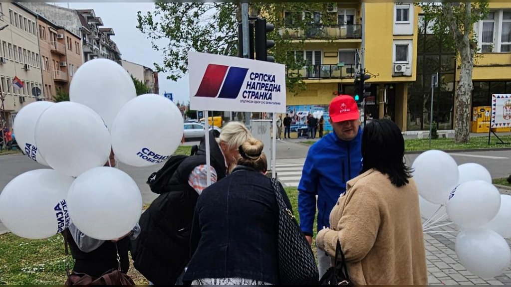 SRBIJA POBEĐUJE - Velika podrška građana u Bačkoj Palanci