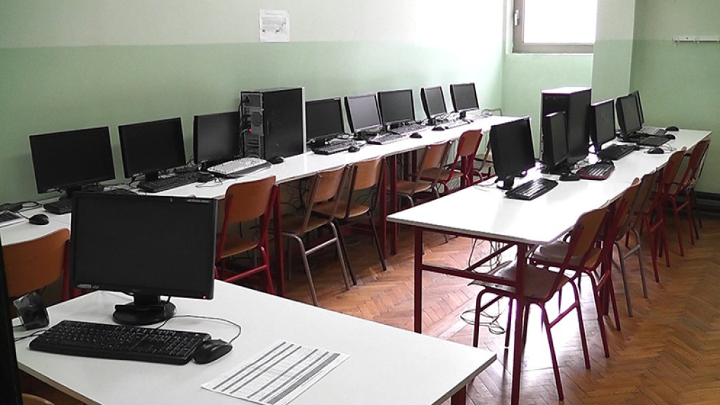 Počeo upis u srednje škole