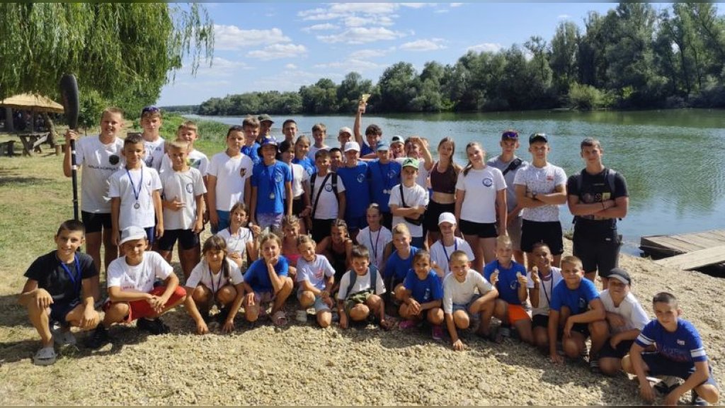 Novi uspeh kajakaša "Tarketta": Kući doneli 27 medalja