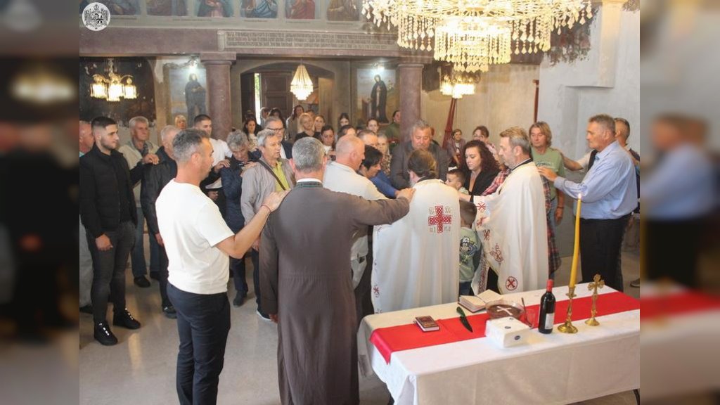 Proslavljena hramovna slava u Paragama: Vernici obeležili Rođenje Presvete Bogorodice