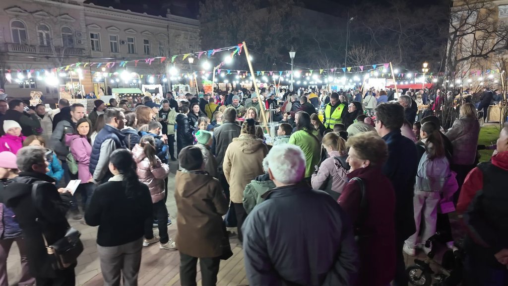 Rekordno izdanje 8. Noćnog marketa