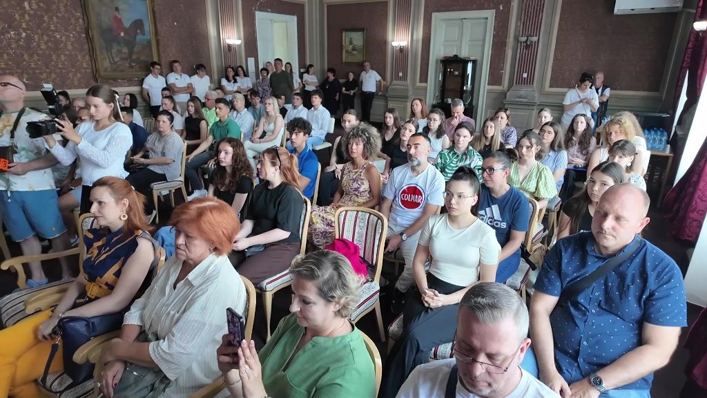 Nagrade za rezultate, trud i znanje