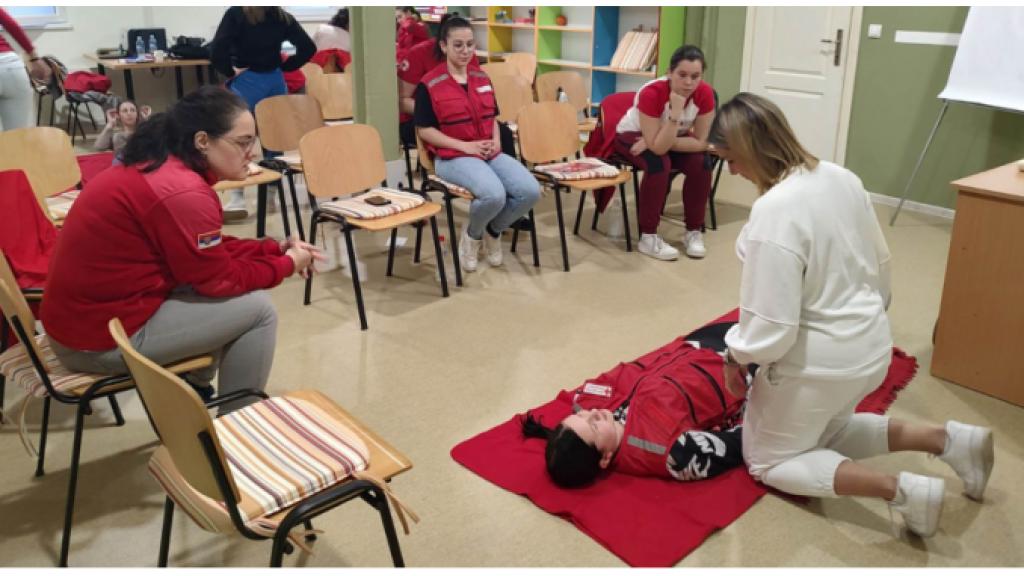 Vršnjačka edukacija iz prve pomoći