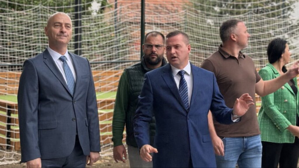 Otvoren rekonstruisani park u Bloku 22 u Inđiji