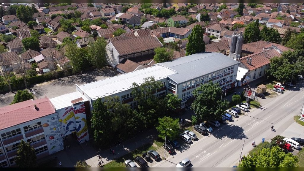 Više od šest miliona dinara uloženo u rekonstrukciju krova SSŠ „Miloš Crnjanski“
