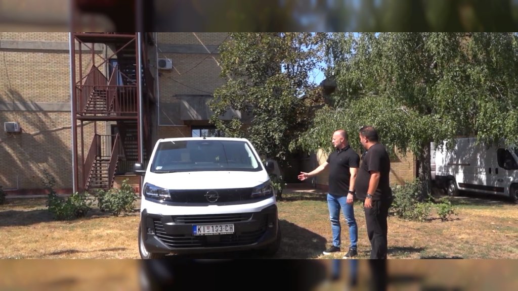 Novi kombi „Opel Vivaro“ olakšaće prevoz korisnika Gerontološkog centra