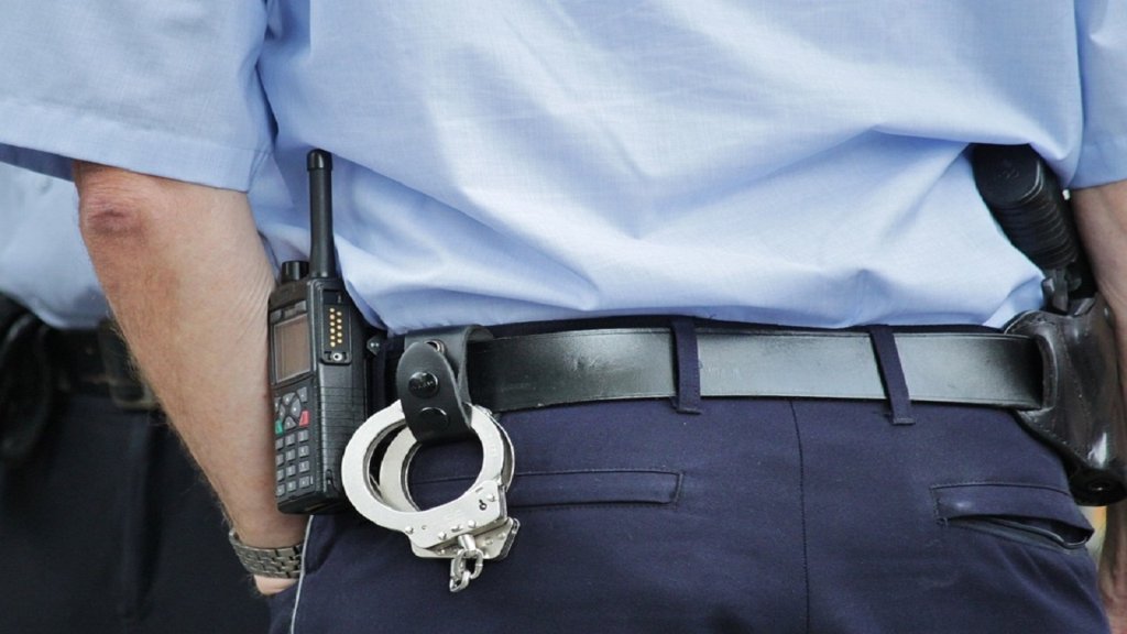 Novobečejac priveden zbog sumnje na trgovinu drogom
