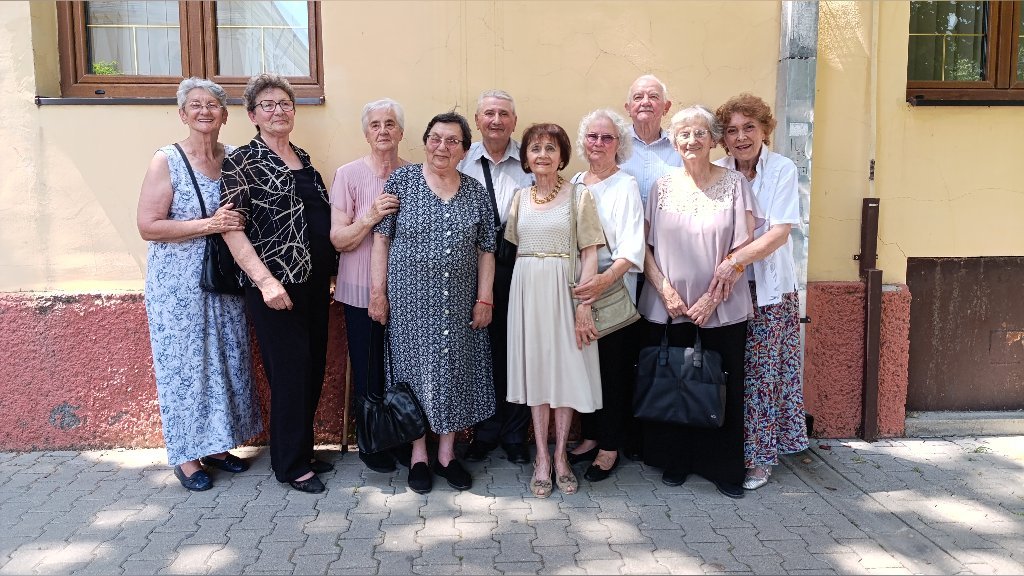 Prva generacija novobečejskih gimnazijalaca obeležila 60 godina od mature
