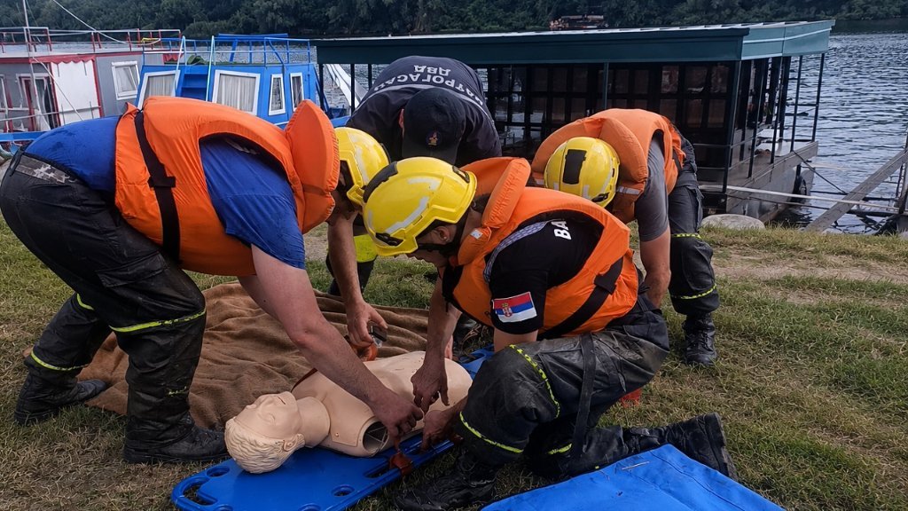 Predstavljen rad dobrovoljnih vatrogasaca kroz obuku i pokaznu vežbu