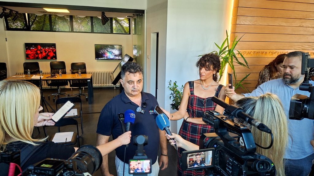 Tea Tairović, Peđa Jovanović, Ana Bekuta, „Dance 90-te” i Tamburaški orkestar Novi Bečej na Gospojini