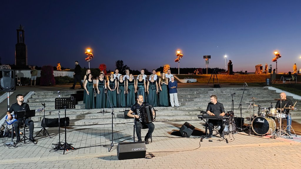 Filmska rapsodija i akvareli na Tiskom keju