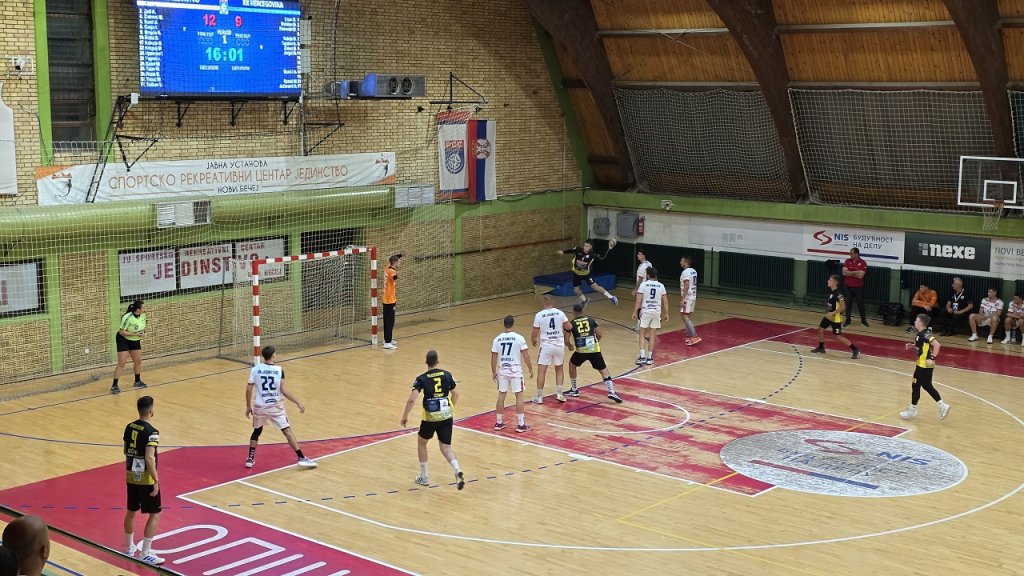 Rukometaši na domaćem terenu do prvih bodova