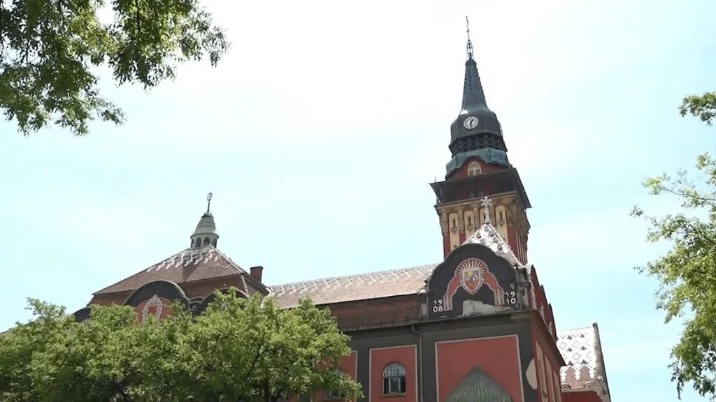 Objavljen javni poziv za predlaganje kandidata za priznanje Pro urbe i zvanje Počasni građanin