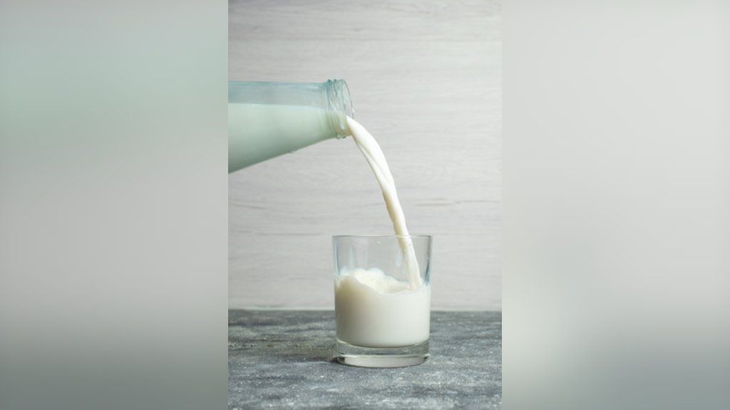 Raspisan Javni poziv za premiju za mleko