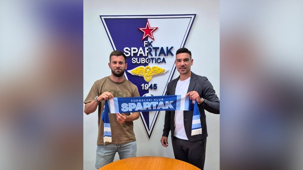 Bastajić u plavo-belim bojama