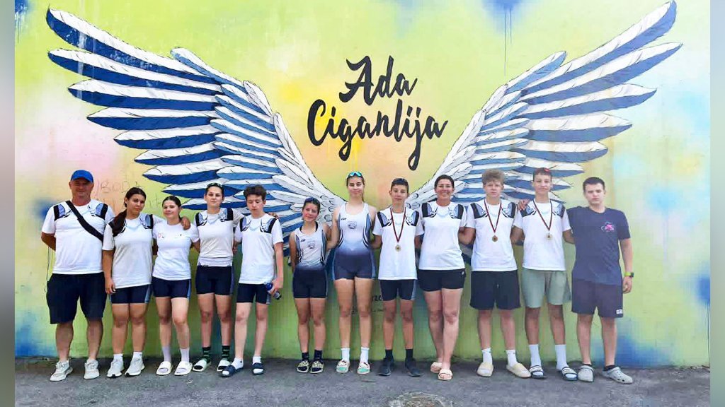 Tri medalje za veslače